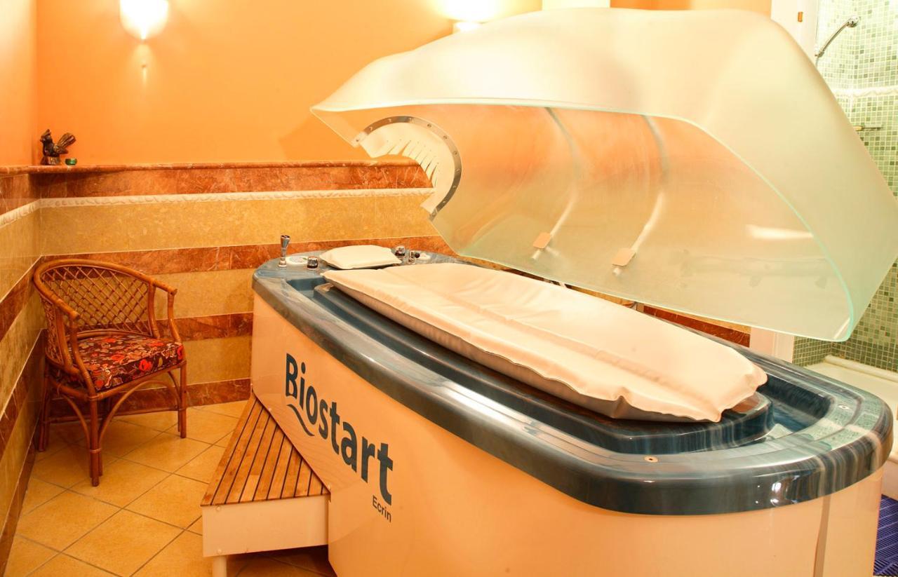 Hotel Spa Montana كاربينيسي المظهر الخارجي الصورة