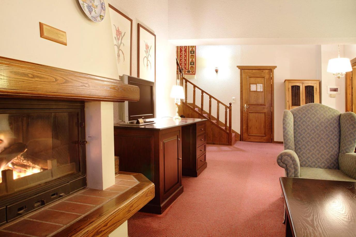 Hotel Spa Montana كاربينيسي المظهر الخارجي الصورة