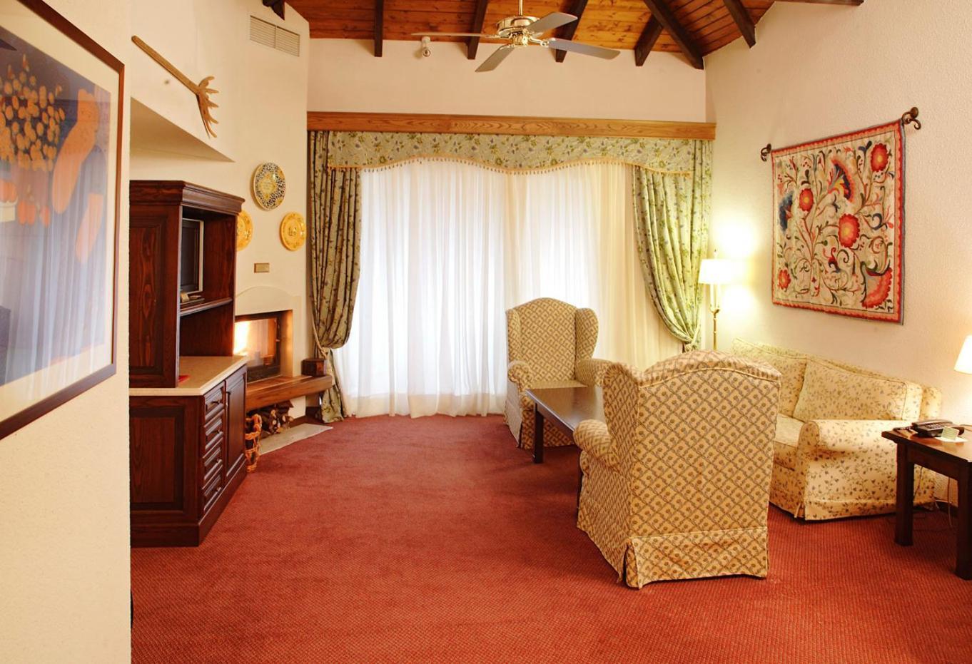 Hotel Spa Montana كاربينيسي المظهر الخارجي الصورة
