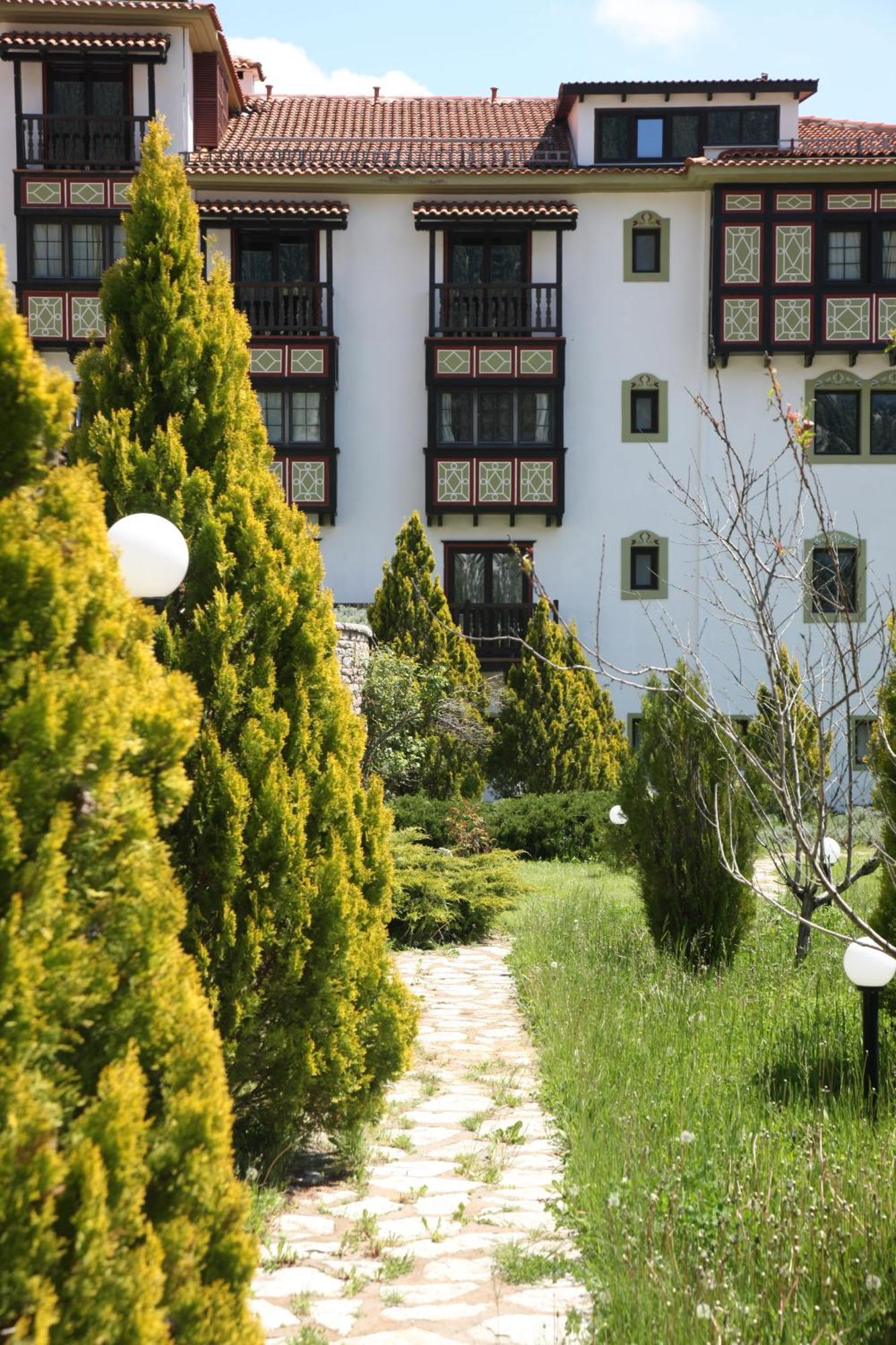 Hotel Spa Montana كاربينيسي المظهر الخارجي الصورة